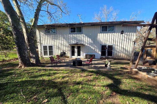 451 Southern Oaks Drive Drive, Lake Jackson, TX 77566