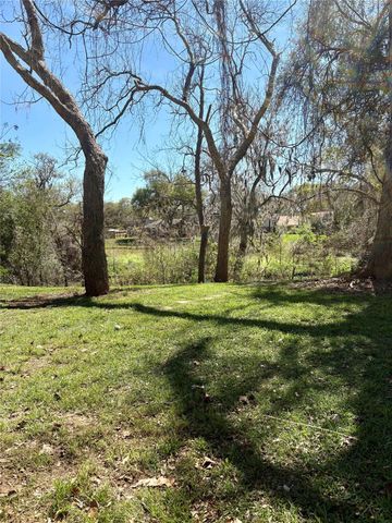 451 Southern Oaks Drive Drive, Lake Jackson, TX 77566