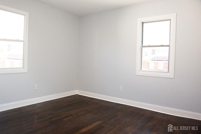 52 Smith Street, Newark, NJ 07106