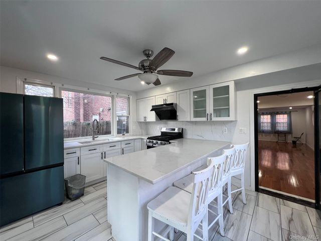 2522 Seymour Avenue, Bronx, NY 10469