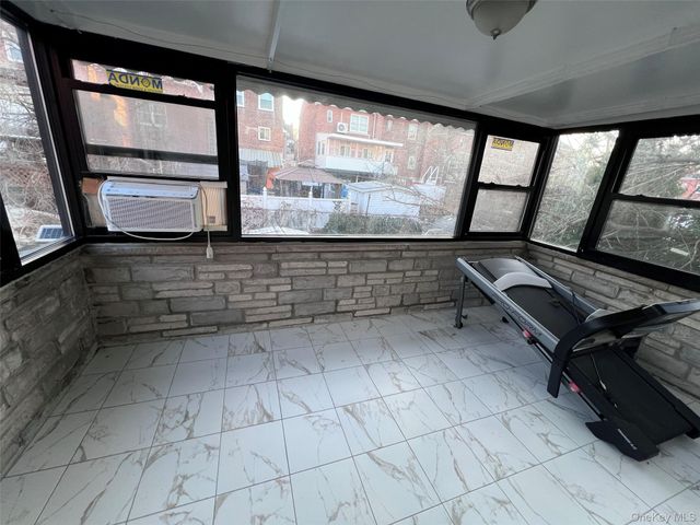 2522 Seymour Avenue, Bronx, NY 10469