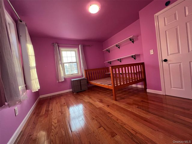 2522 Seymour Avenue, Bronx, NY 10469