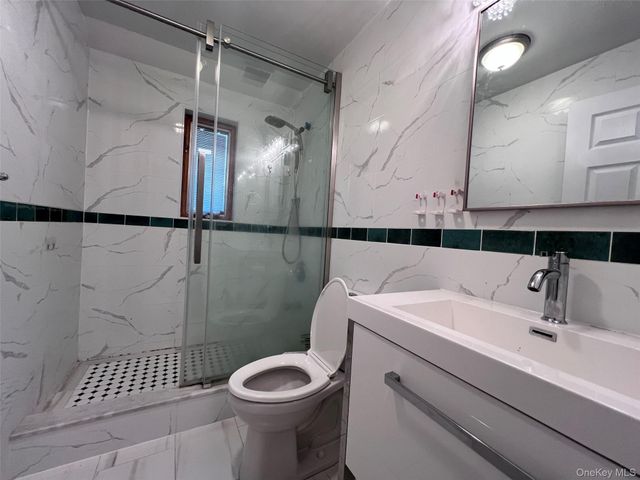 2522 Seymour Avenue, Bronx, NY 10469