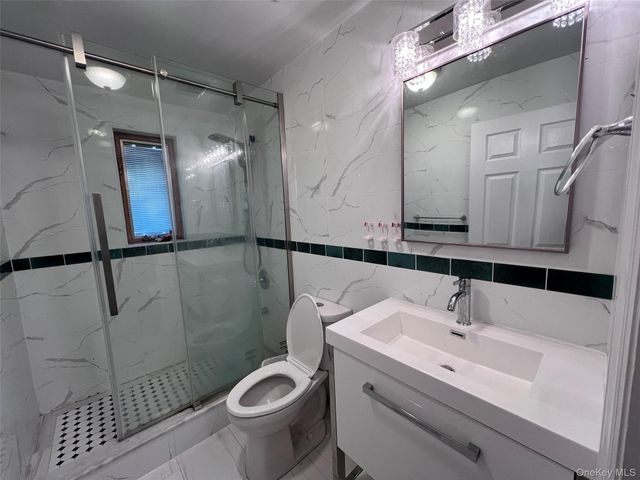 2522 Seymour Avenue, Bronx, NY 10469