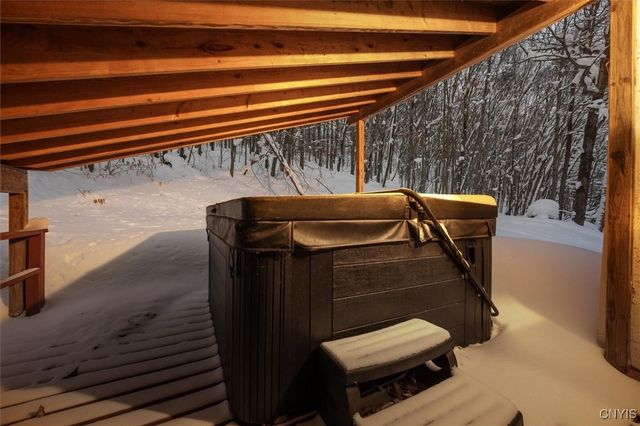 153 Cliff Road, Webb, NY 13420