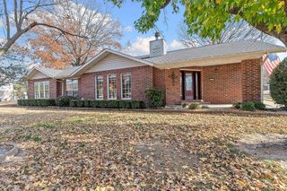 21660 Seminole Court, Siloam Springs, AR 72761