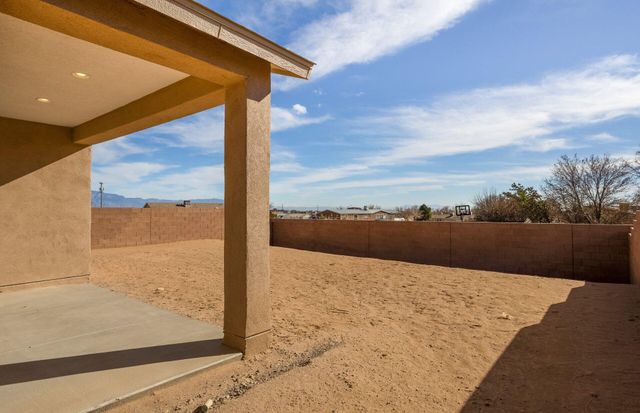 283 Prism Avenue SW, Rio Rancho, NM 87124