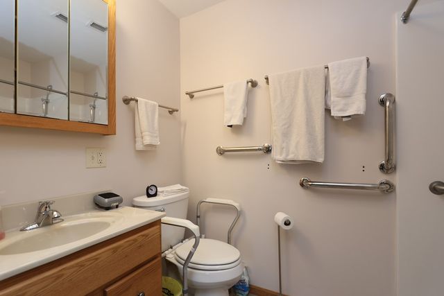 1111 Bogey Drive, Ontario, OH 44906