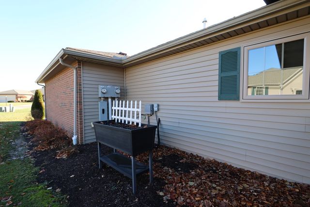 1111 Bogey Drive, Ontario, OH 44906