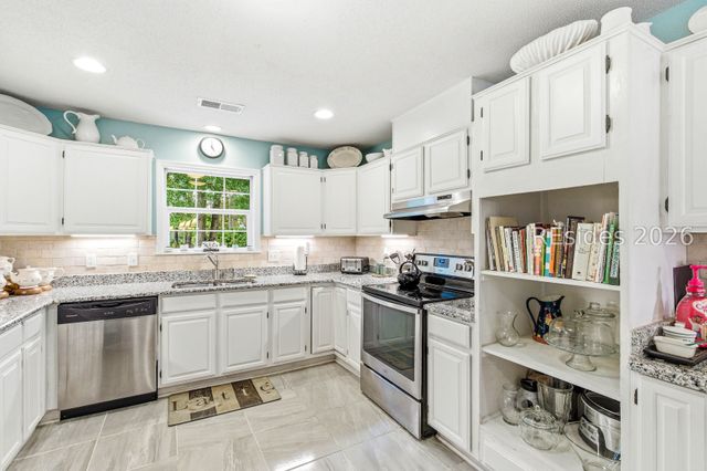 115 Purdy St, Ridgeland, SC 29936