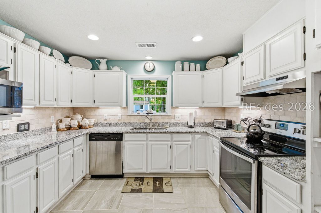 115 Purdy St, Ridgeland, SC 29936