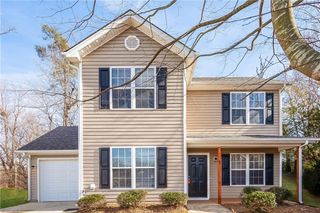 5 Sherbourne Court, Greensboro, NC 27405