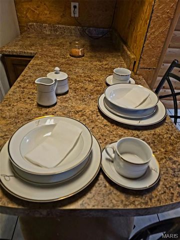 7393 US Hwy 160 West, Doniphan, MO 63935