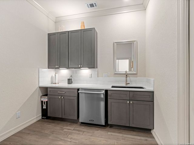 4 Waterford, San Antonio, TX 78257