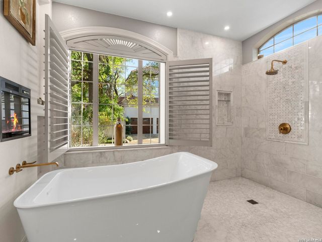 4 Waterford, San Antonio, TX 78257