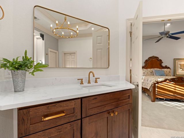 4 Waterford, San Antonio, TX 78257