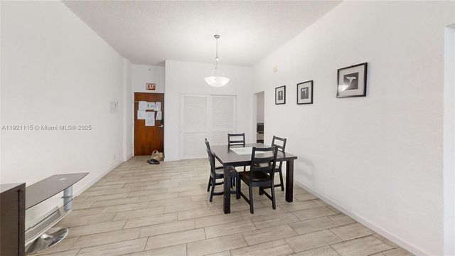 4001 S Ocean Dr PH7, Hollywood, FL 33019