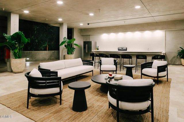 124 W Colorado Street 307, Glendale, CA 91204