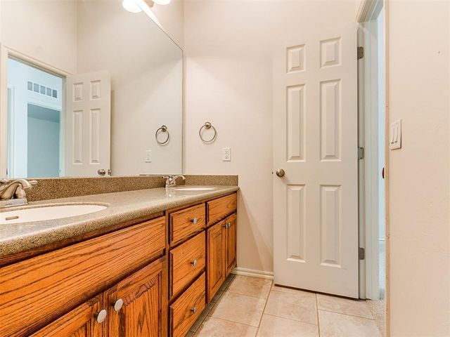 4100 Queensbury Court, Norman, OK 73072