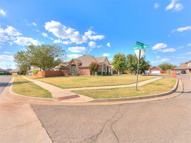 4100 Queensbury Court, Norman, OK 73072