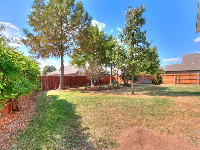4100 Queensbury Court, Norman, OK 73072