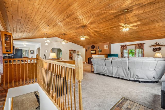 2908 Roosevelt Street NE, Saint Anthony, MN 55418