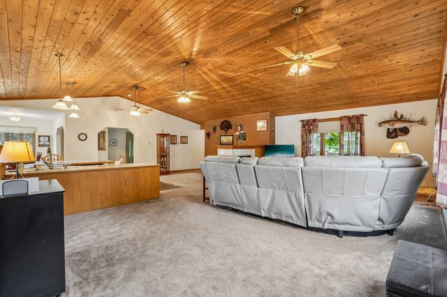 2908 Roosevelt Street NE, Saint Anthony, MN 55418