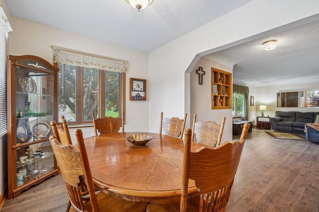 2908 Roosevelt Street NE, Saint Anthony, MN 55418