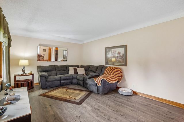 2908 Roosevelt Street NE, Saint Anthony, MN 55418