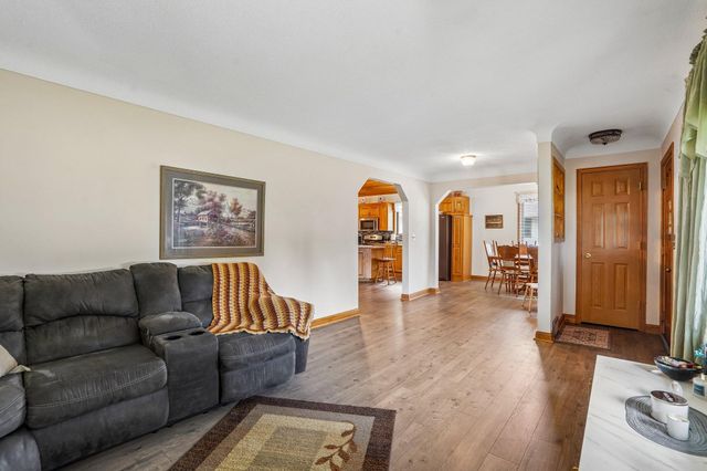 2908 Roosevelt Street NE, Saint Anthony, MN 55418