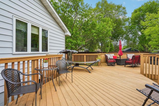2908 Roosevelt Street NE, Saint Anthony, MN 55418
