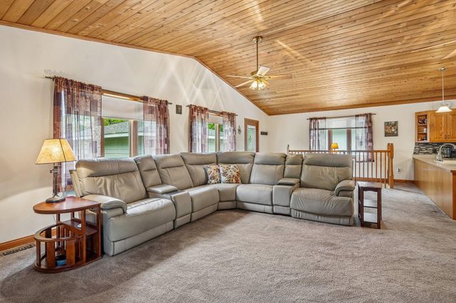 2908 Roosevelt Street NE, Saint Anthony, MN 55418