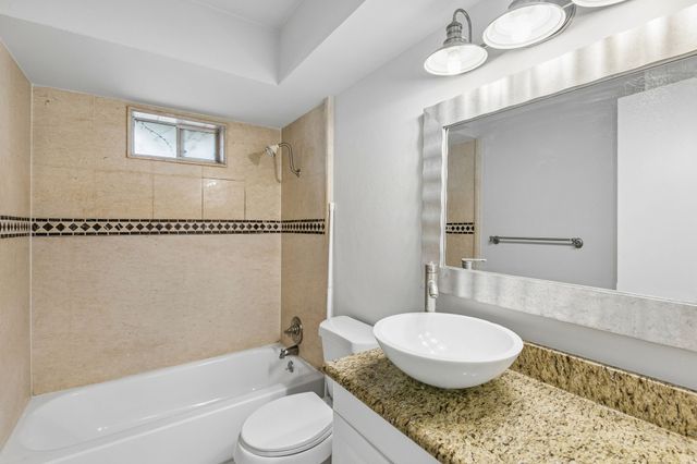 7023 Kingsbury Drive, Dallas, TX 75231