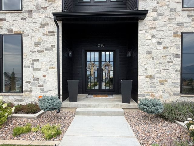 1230 W CARIBOU CT, Pleasant View, UT 84414