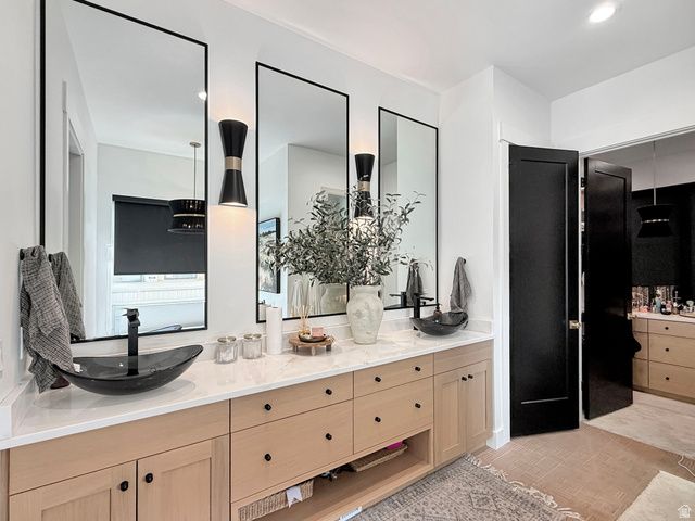 1230 W CARIBOU CT, Pleasant View, UT 84414