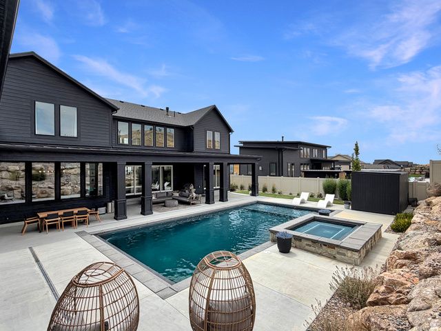 1230 W CARIBOU CT, Pleasant View, UT 84414