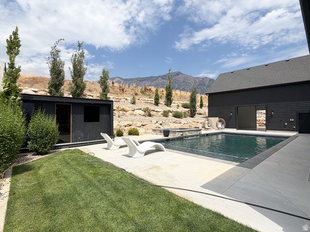 1230 W CARIBOU CT, Pleasant View, UT 84414
