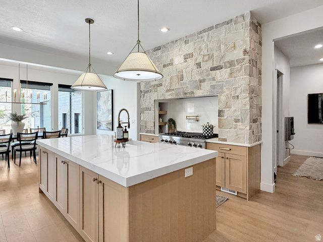 1230 W CARIBOU CT, Pleasant View, UT 84414