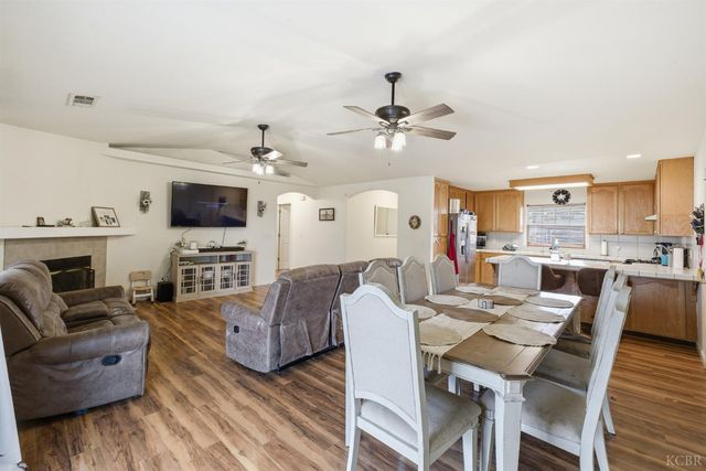 505 Westgate Place, Lemoore, CA 93245