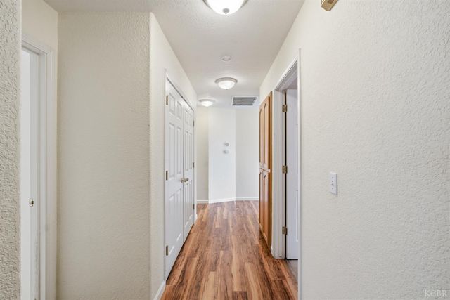 505 Westgate Place, Lemoore, CA 93245