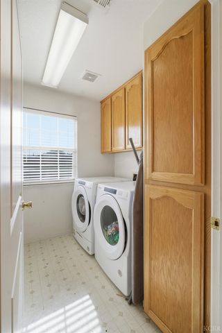505 Westgate Place, Lemoore, CA 93245