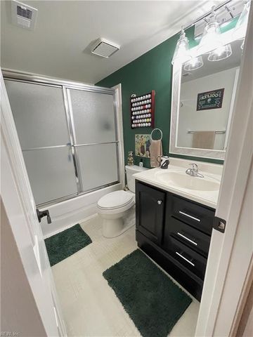 512 24th St Apt 203, Virginia Beach, VA 23451