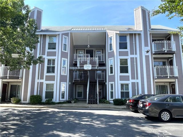 512 24th St Apt 203, Virginia Beach, VA 23451