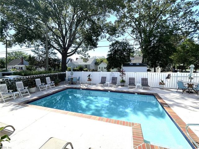 512 24th St Apt 203, Virginia Beach, VA 23451
