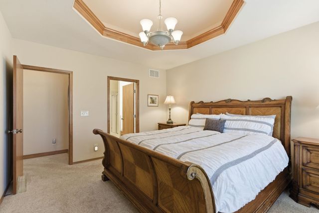 8701 W Northridge Ct, Wichita, KS 67205