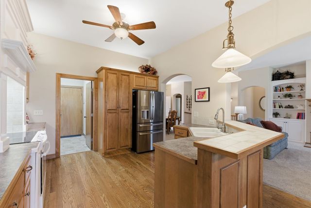 8701 W Northridge Ct, Wichita, KS 67205