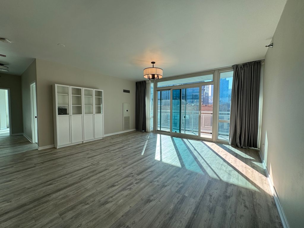 757 N Orleans Street 812, Chicago, IL 60654 — photo 5