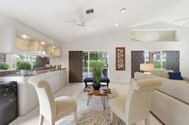 6585 Vía Vicenza, Delray Beach, FL 33446