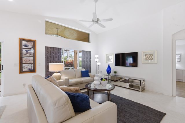 6585 Vía Vicenza, Delray Beach, FL 33446