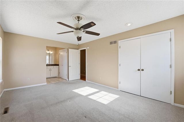 6114 Greenwood Street, Shawnee, KS 66216